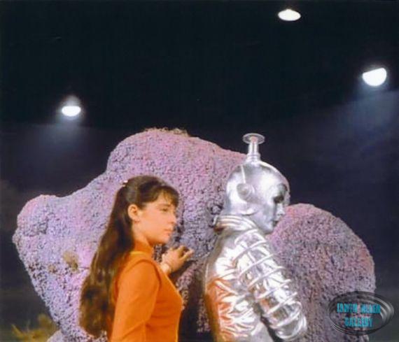 Angela Cartwright and Dee Hartford