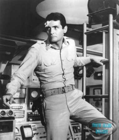 David Hedison with a bump on his head in Voyage to the Bottom of the Sea