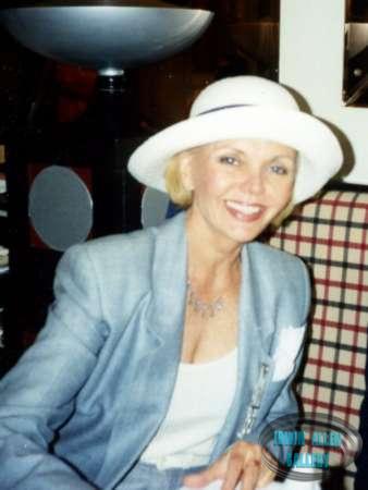 Deanna Lund at Giants Log Lunch held in her honour in July 1994