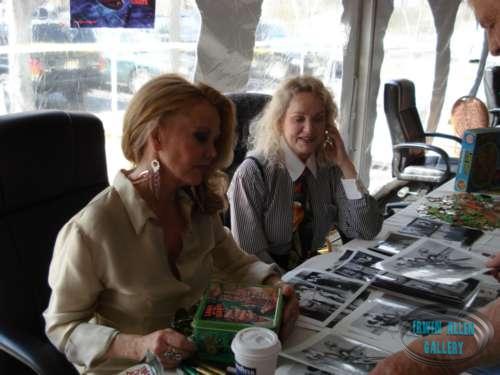Deanna Lund and Heather Young at the Chiller Theatre Expo in April 2009
