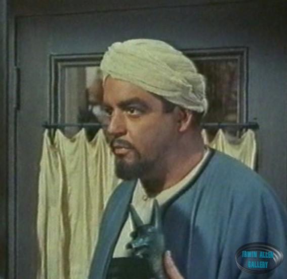 Kurt Kasznar in Valley of the Kings