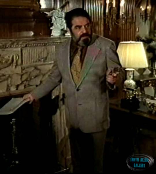 Kurt Kasznar in The Snoop Sisters