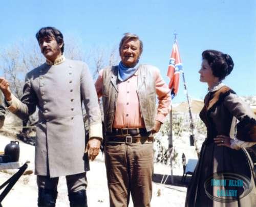 Rock Hudson, John Wayne and Lee Meriwether in The Undefeated