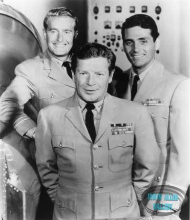Robert Dowdell, Richard Basehart and David Hedison in Voyage to the Bottom of the Sea