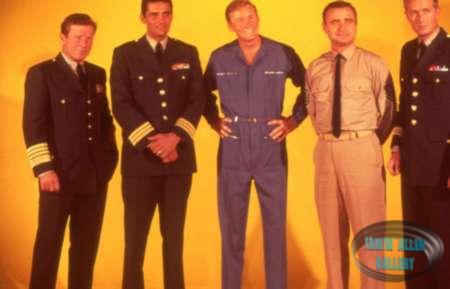 Richard Basehart, David Hedison, Allan Hunt, Terry Becker and Robert Dowdell