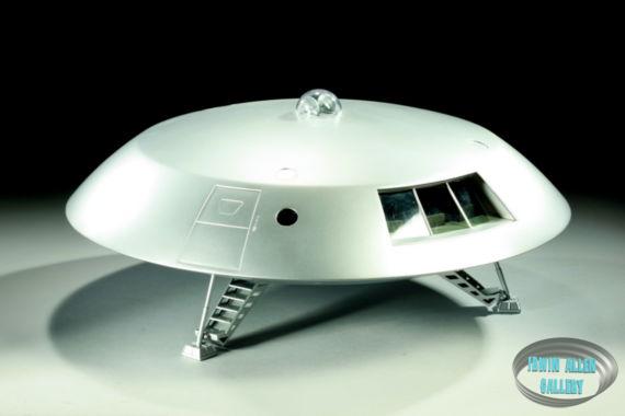 Prefinished Metal Jupiter 2 Model