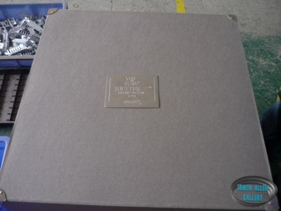 Prefinished Metal Jupiter 2 Presentation Box