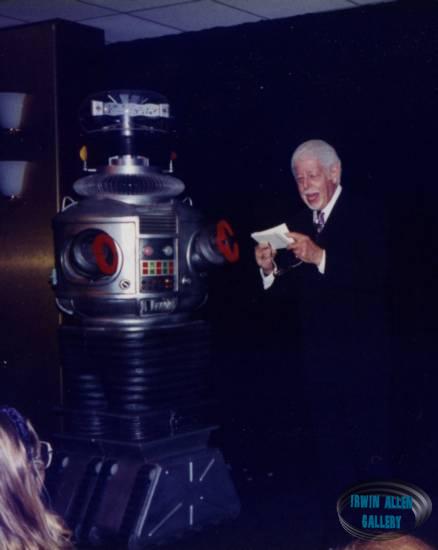 Robot and Dick Tufeld