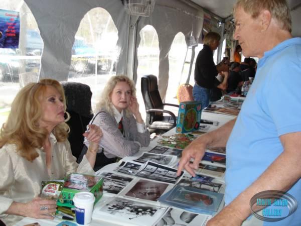 Gary Conway visits Deanna Lund's table