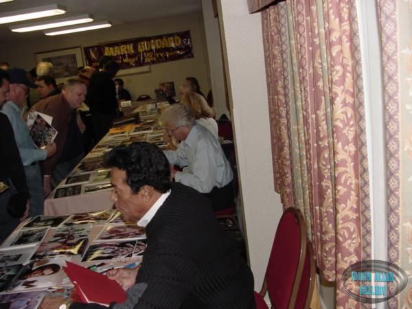 Land of the Giants Cast Signing Autographs