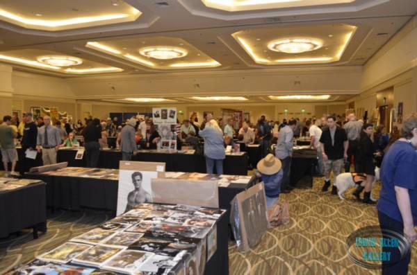 Autograph Room