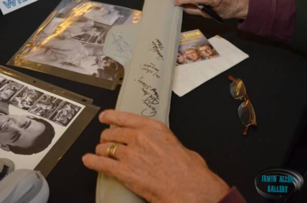 Derrik Lewis signing a part of the Seaview