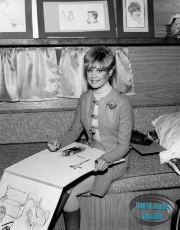 Heather Young behind the scenes drawing