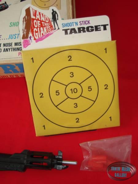 Remco Shoot 'N Stick Target Rifle