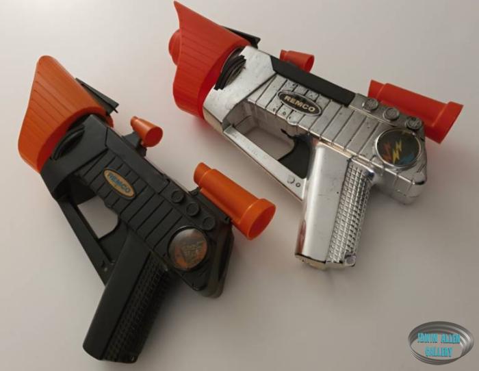 Remco Signal-Ray Gun Comparisons