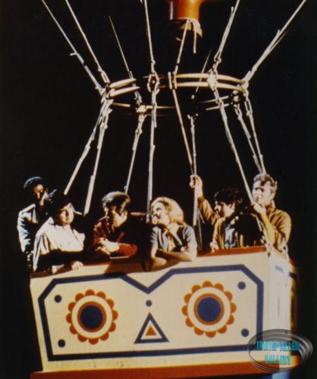 Giants Cast in Land of the Lost Balloon