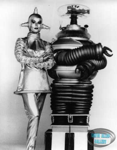 Dee Hartford and Robot