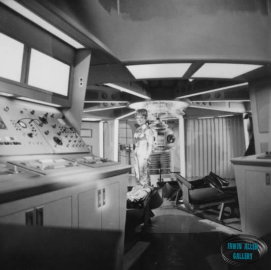 June Lockhart in lower deck of Jupiter 2