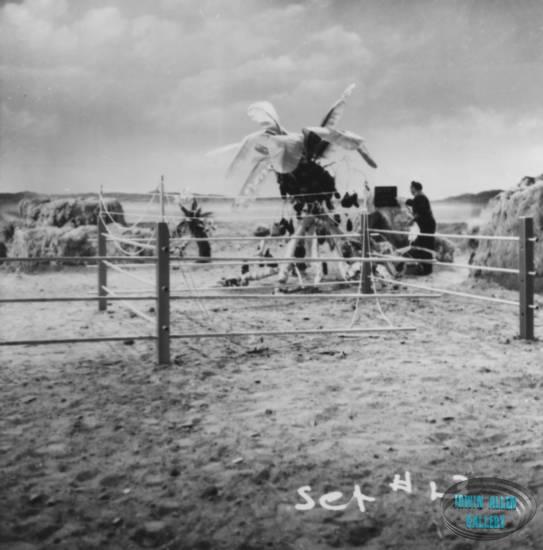 Lost In Space Exterior Set #13