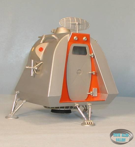 Moebius Space Pod