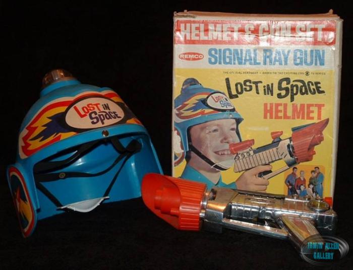 Remco Helmet and Gun Set