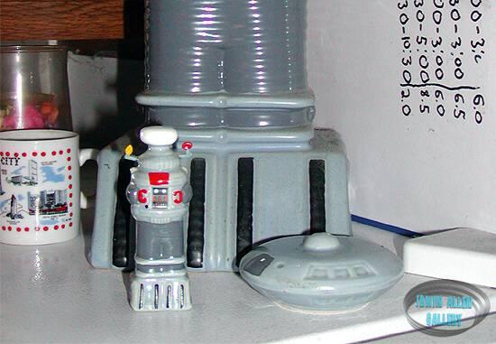 Lost In Space Salt and Pepper Shakers