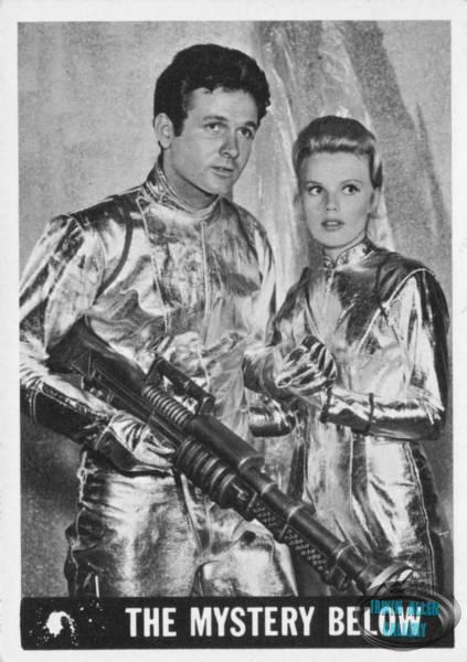 Lost in Space Topps #9