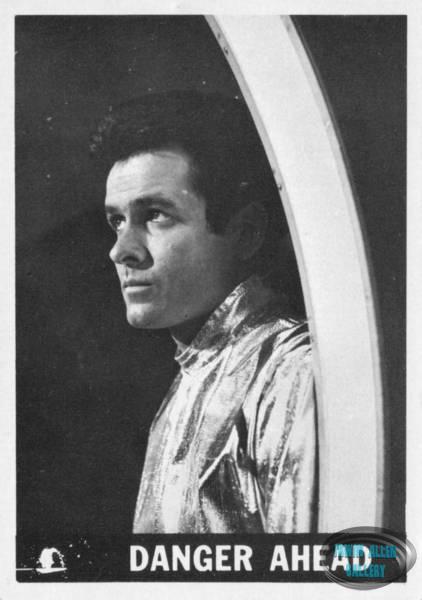 Lost in Space Topps #17