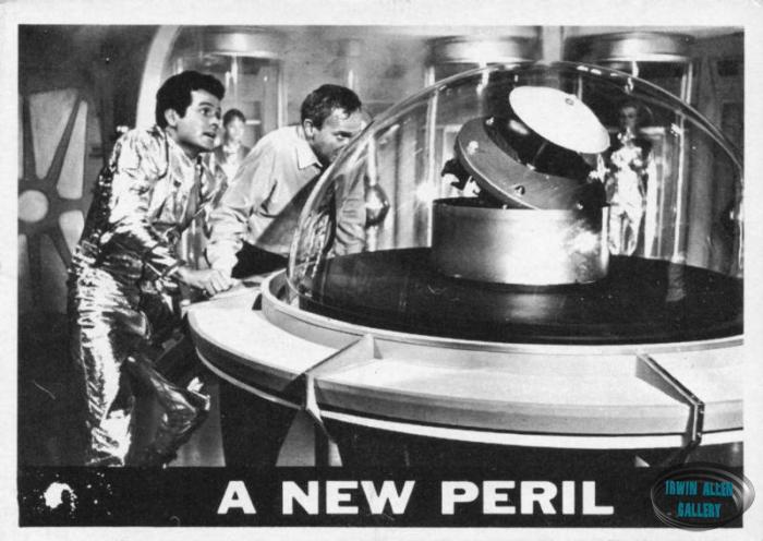 Lost in Space Topps #18