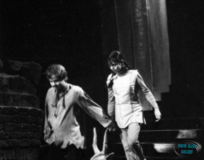 Michael J. Pollard and Angela Cartwright