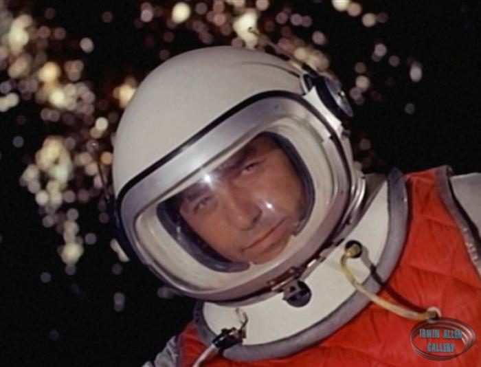 Guy Williams in Condemned of Space