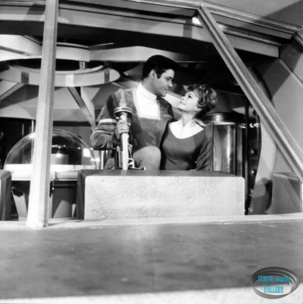 Guy Williams and June Lockhart