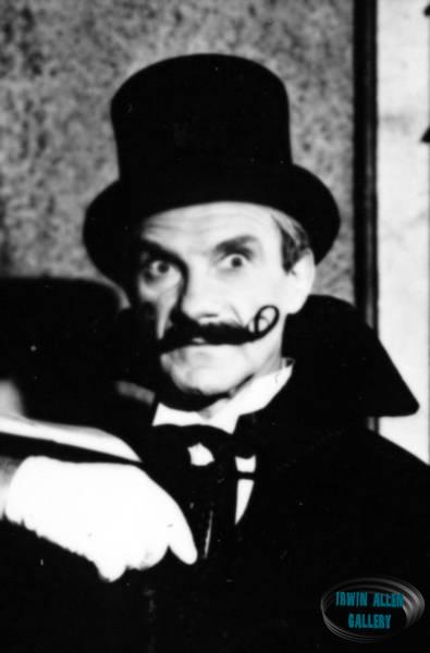 Jonathan Harris in The Galaxy Gift