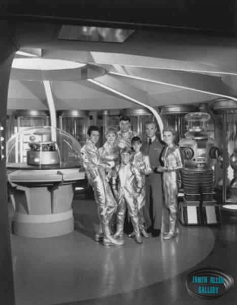 Lost in Space Cast
