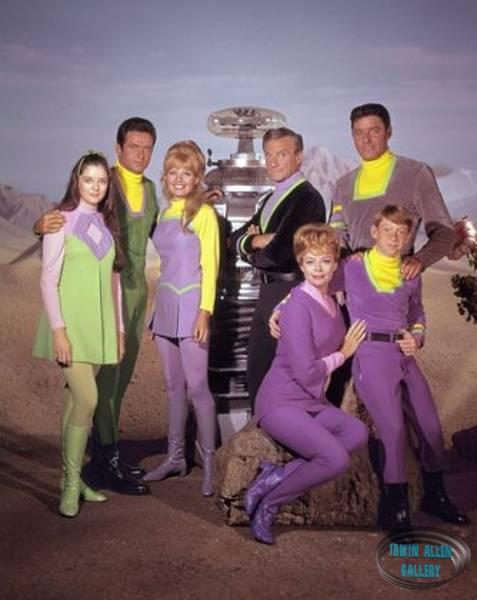 Lost in Space Cast
