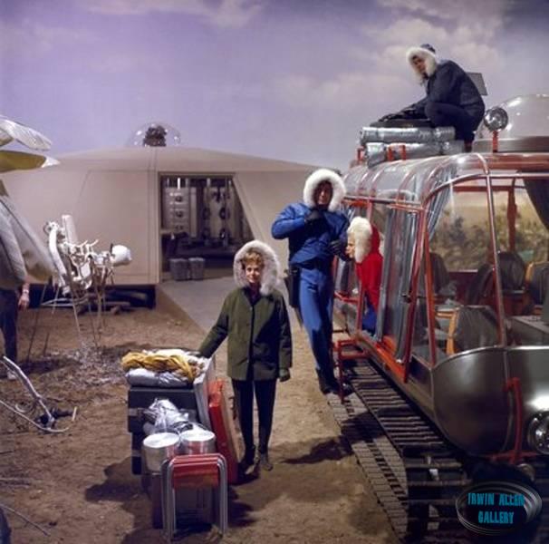 Cast by Chariot and in front of Jupiter 2