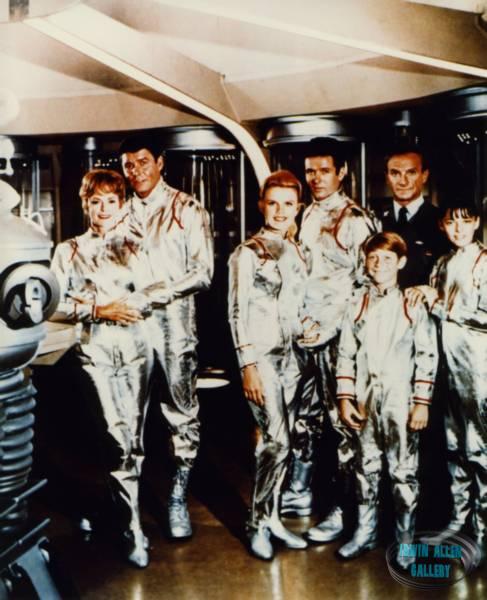 Lost in Space Cast