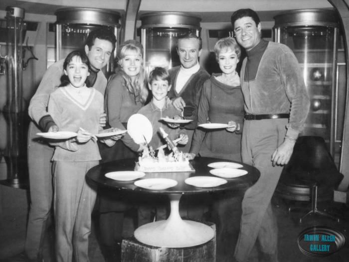 Cast celebrate Billy's birthday