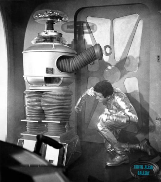 Robot and Mark Goddard in The Reluctant Stowaway