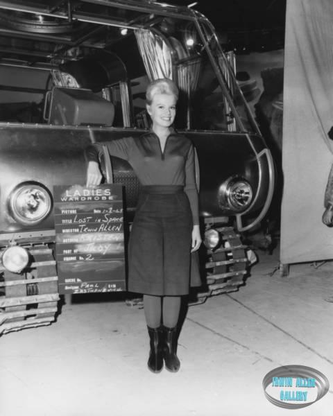 Judy Robinson First Season Costume