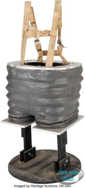 Original Hero B-9 Robot Walkable Bermudas