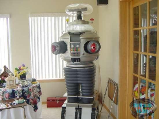 B9 Robot
