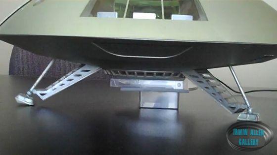 Moebius Models Jupiter 2 with Powered Landing Gear Down