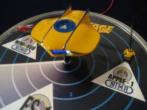 Mini Flying Sub Display