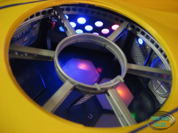 18 Flying Sub Interior with Reactor