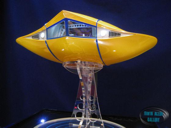 Moebius Flying Sub with Custom Base and Stand