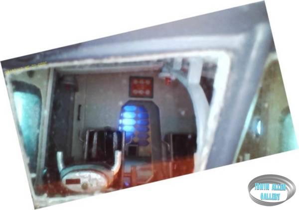27 Cockpit-Lit B