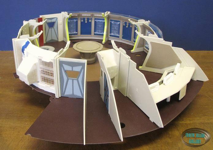 Moebius Models Jupiter 2 Interior