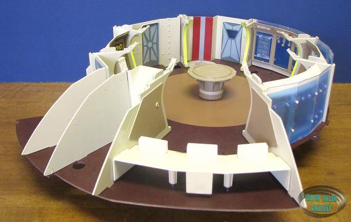 Moebius Models Jupiter 2 Interior