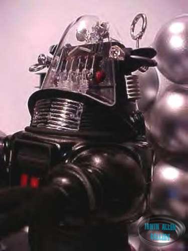 Robby the Robot and the B-9 Robot from Lost in Space episode: "War of the Robots"